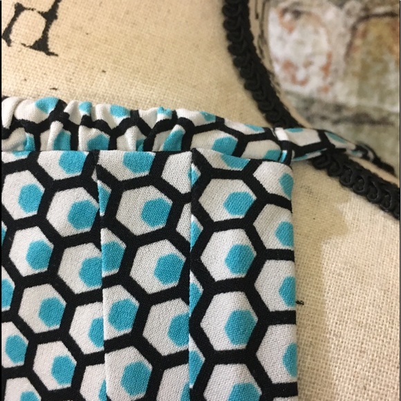 EUC WORTHINGTON Awesome Styled Top - Picture 5 of 10